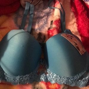 Blue bra (42C)